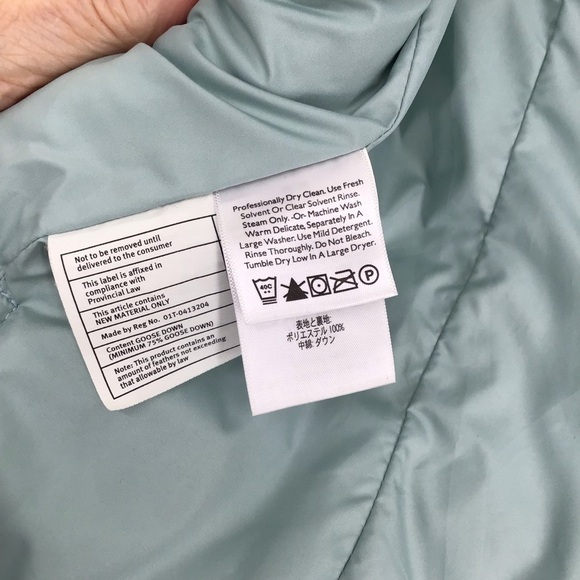 Eddie Bauer Premium Goose Down Lightweight Winter Embroidered Vest Size M - Picture 7 of 7